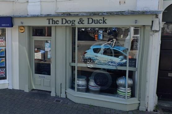The Dog & Duck in High Street, Bognor Regis, serves great drinks and great conversation. Although small, the pub is bigger than it was when it opened in June 2018, as it moved round the corner in July 2021 to more spacious premises.