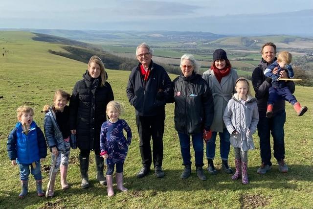 David and Barbara Arnold with their children and grandchildren