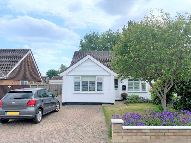 This lovely Littlehampton bungalow has just come on the market with Michael Jones Estate Agents and offers over £410,000 are invited