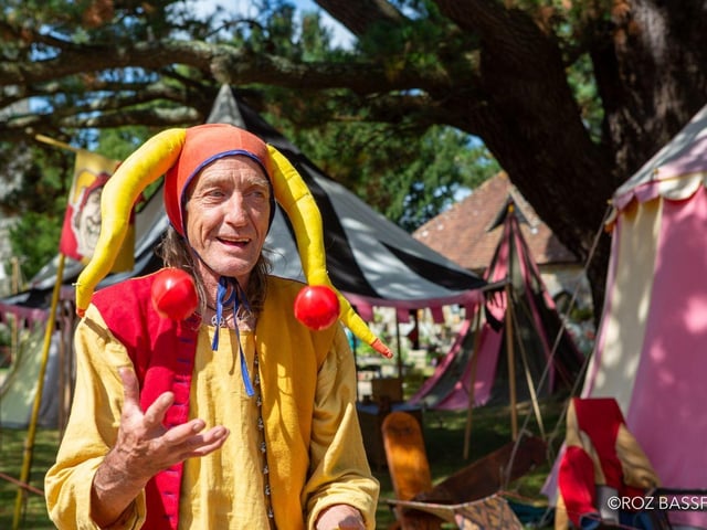 Renowned jester Devilstick Peat will keep all the family entertained with his unique humour and circus skills