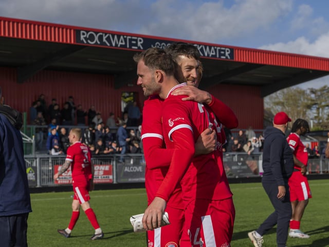 Worthing v Dagenham and Redbridge, National South