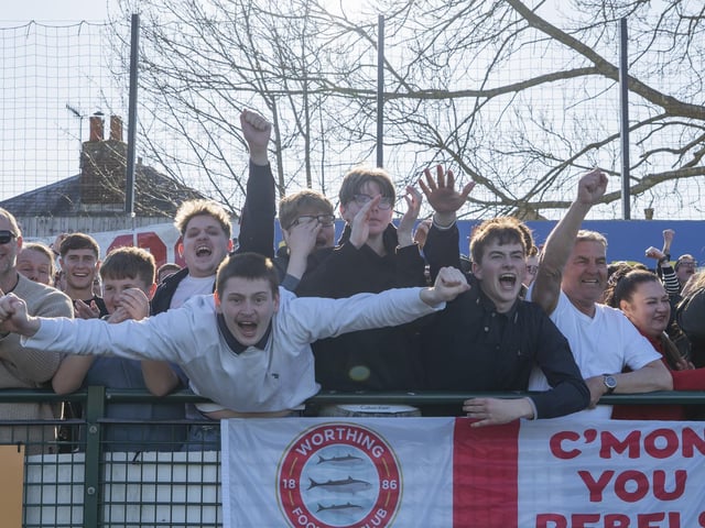 Dorking Wanderers v Worthing, National League South
