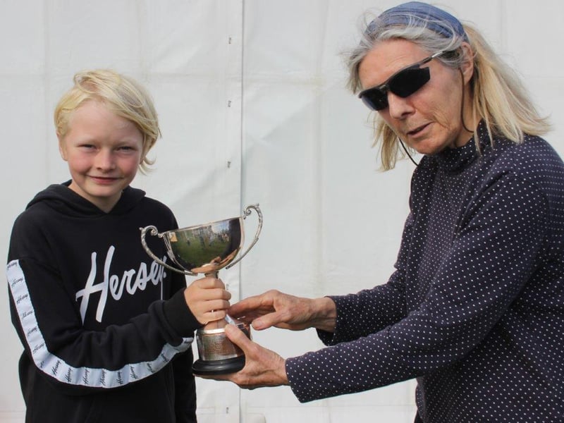 The combined features of the flower show, dog show and displays attracted many hundreds of visitors to the recreation ground