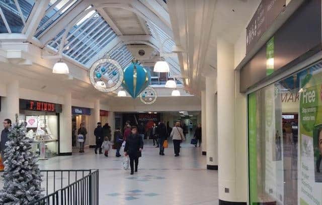 Christmas shopping in Horsham 2022: Here are Swan Walk’s opening and closing times over the festive season