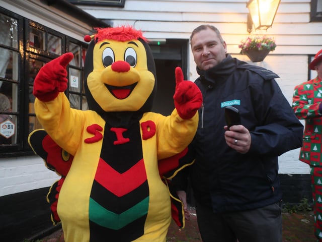 Heart of Sidley Festive Fun 2022. Photo bt Roberts Photographic.