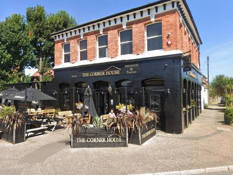 The Corner House, in High Street, Worthing, has seating to the front and a garden to the rear. It has a rating of 4.4 out of 5 from 1,000 reviews
