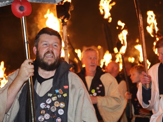 Robertsbridge Bonfire 2023. Photo by Andrew Clifton.