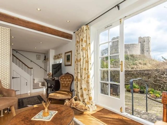 House for sale in Lewes: Grade II listed Georgian town house neighbouring Lewes Castle