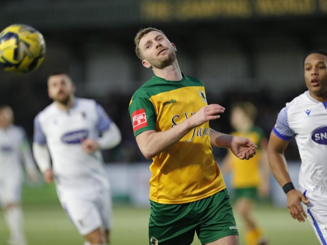 FA Trophy action between Horsham and AFC Totton