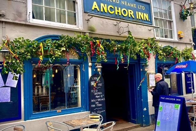 This pub in George Street is described by readers as having great food and service and friendly staff.