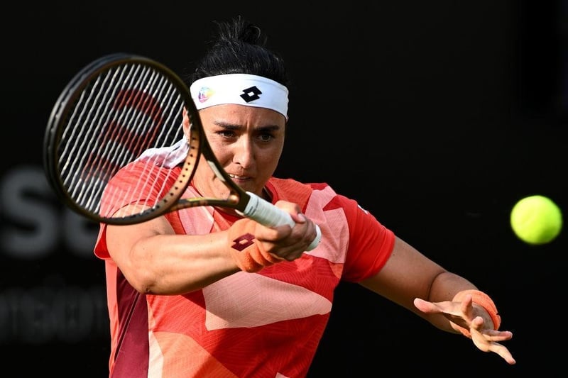 EASTBOURNE, ENGLAND - JUNE 28: Ons Jabeur of Tunisia plays a forehand against Camila Giorgi of Italy during the Women's Singles Second Round match on Day Five of the Rothesay International Eastbourne at Devonshire Park on June 28, 2023 in Eastbourne, England. (Photo by Mike Hewitt/Getty Images):Action from Wednesday's play at the Rothesay International at Devonshire Park, Eastbourne