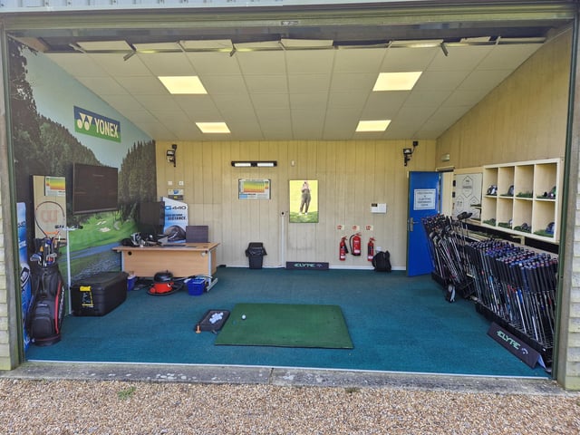 We tried out a golf lesson at the stunning Worthing Golf Club