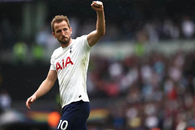 Harry Kane of Tottenham Hotspur thanks fans after the Premier League match between Tottenham Hotspur and Burnley at Tottenham Hotspur Stadium on May 15, 2022 (Photo by Ryan Pierse/Getty Images)
