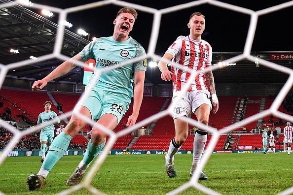 A kind draw sees them at a very short 4-1 to lift the FA Cup.