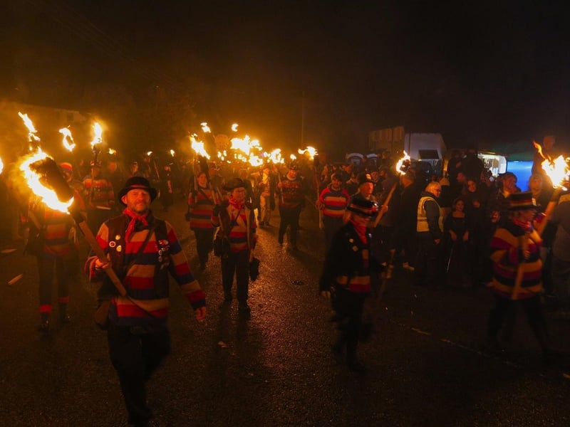 Ewhurst & Staplecross Bonfire 2023. Photo by Andrew Clifton.