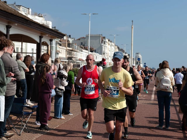 Hastings Half Marathon 2026 - pictures by Frank Copper