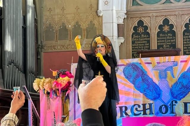 Hastings Drag Queen Heather Duster