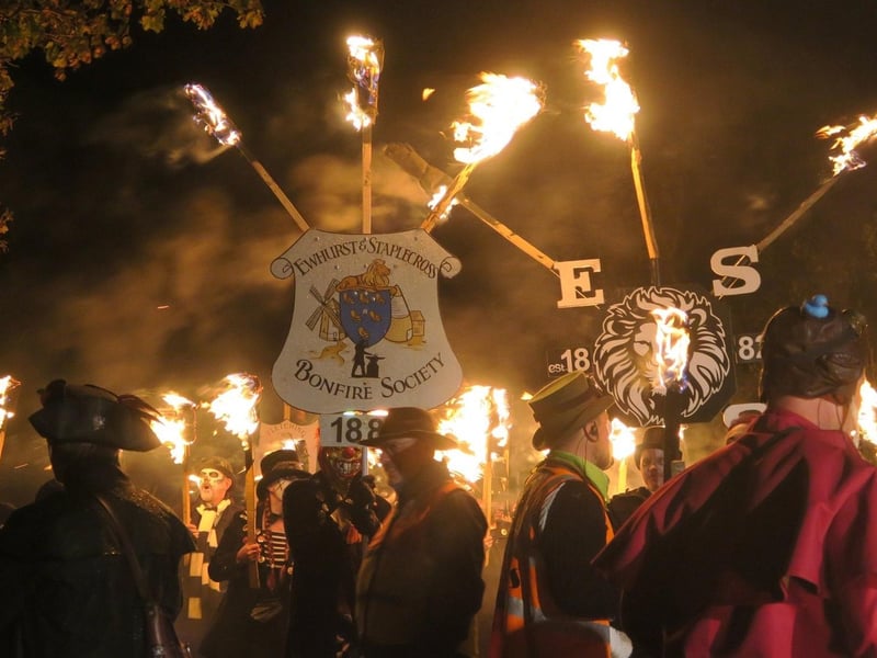 Ewhurst & Staplecross Bonfire 2023. Photo by Andrew Clifton.