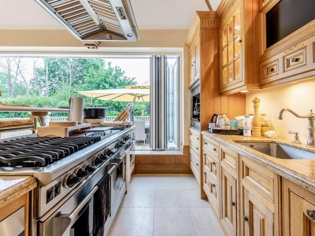 Hayes Lane, Slinfold, Horsham, West Sussex RH13