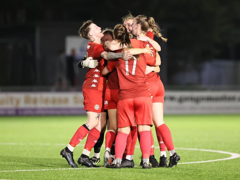 Worthing FC Women celebrate winning the London and SE premier division title