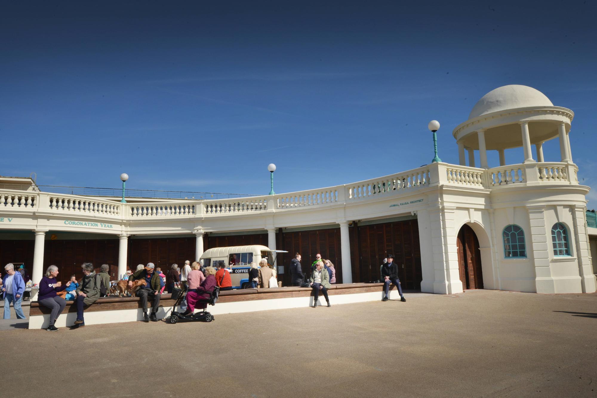 Claims units at Bexhill's Colonnade have been offered for free are ...