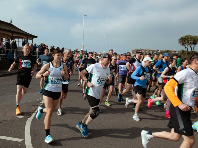Hastings Half Marathon 2026 - pictures by Frank Copper