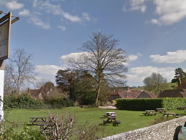 The Partridge Inn at Singleton has a huge garden. It is rated 4.5 from more than 570 reviews