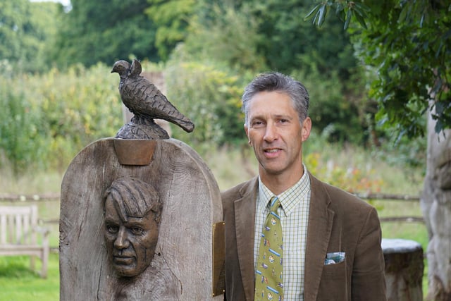 Created by Anthony Padgett, the sculpture marks the famous painters two visits to England.