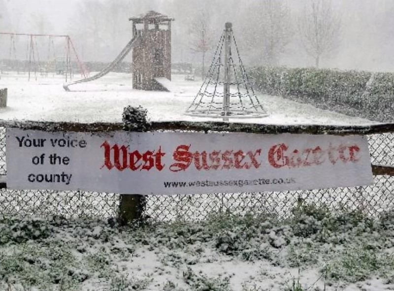 Snow in Arundel on April 6, 2008