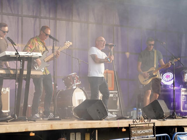Hundreds enjoy return of free Worthing music festival BroadFest – In Pictures