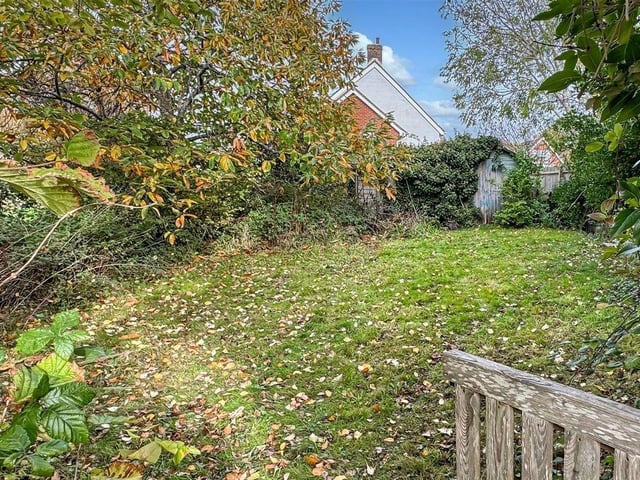 This is a rare opportunity to purchase an extended cottage with a large garden
