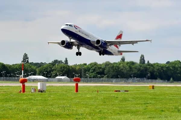 A plane takes off at London Gatwick Airport. Photo: Hollie Robards
