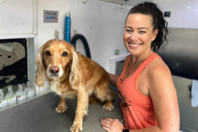 An East Sussex dog grooming salon, which has over 300,000 followers on TikTok, have won an award at a recent ceremony.