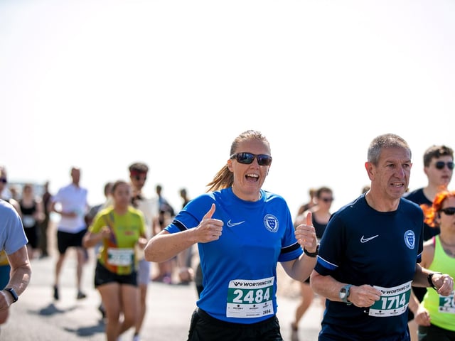 Images from a sun-baked Worthing 10k