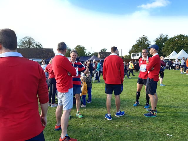 Runners mark the 40th anniversary of Run Barns Green.