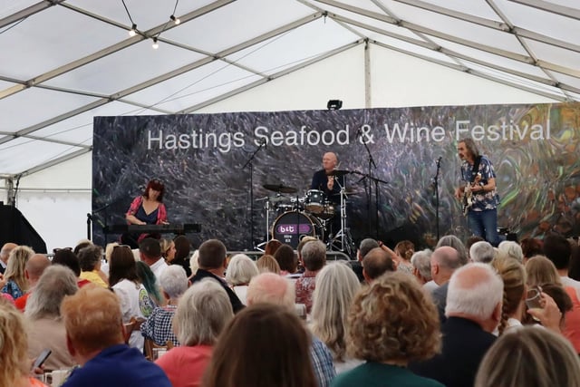 Hastings Seafood & Wine festival 2023. Photo by Kevin Boorman. Lianne Carroll's Jazz Breakfast.