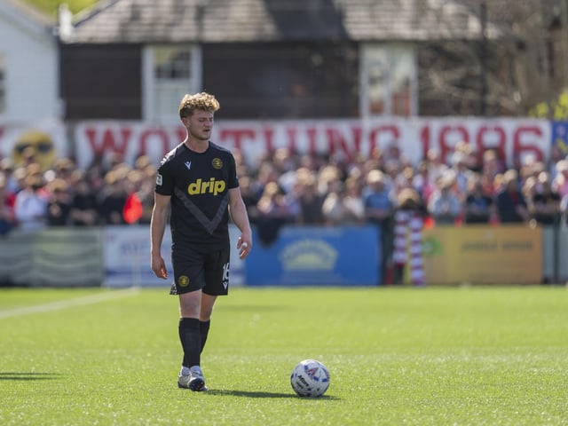 Dorking Wanderers v Worthing, National League South