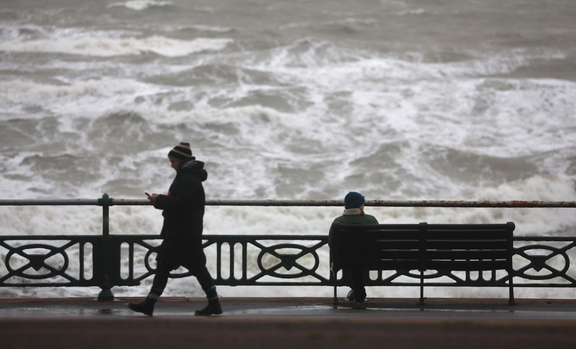 Met Office issues warning as stormy weather set to batter Sussex and ...