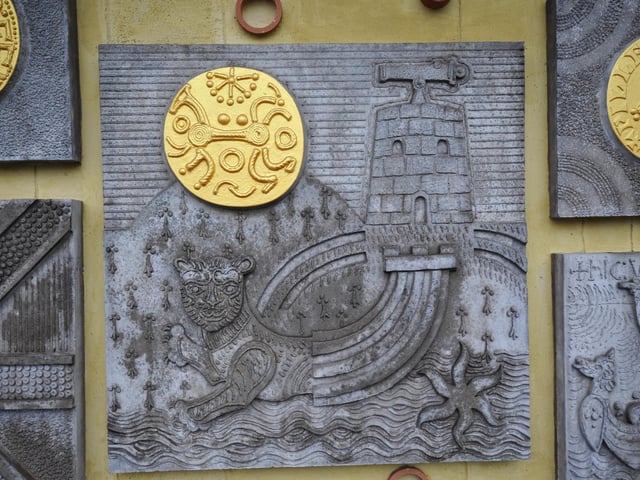 Restoration of the Sainsbury's Concrete Mural by Bexhill Heritage.