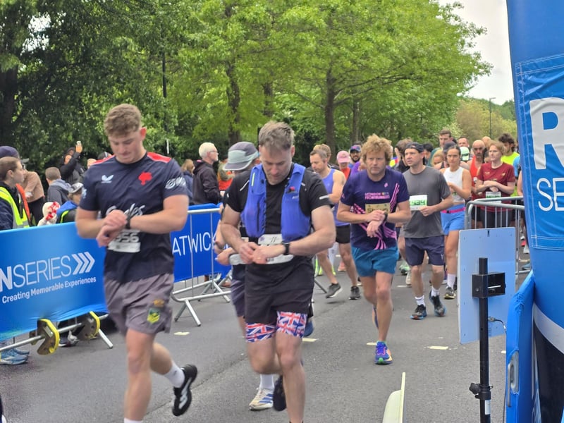 Run Gatwick 2026 half marathon and 5k