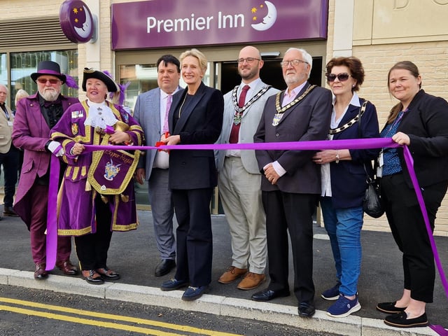 A new 116-room Premier Inn has officially opened on Bognor Regis seafront.