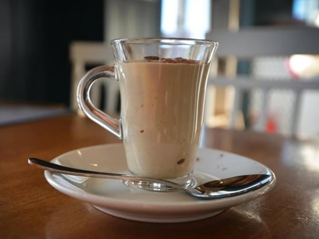 La Delizia, on the seafront in Hastings Old Town, is an Italian run eatery run with love, where you are sure to get a warm welcome. It is perfect for a coffee and cake stop as you take your mum for a stroll exploring the many individual shops and attractions of the Old Town. We would recommend sampling the delicious iced coffee dessert Crema di Caffe.