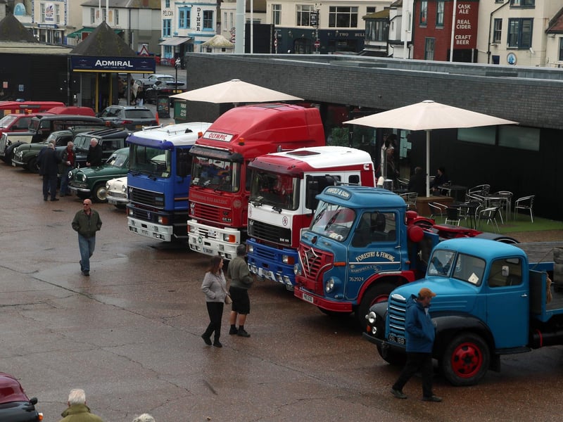 Hastings Week 2026: Sprat & Winkle Run. Photos by Roberts Photographic