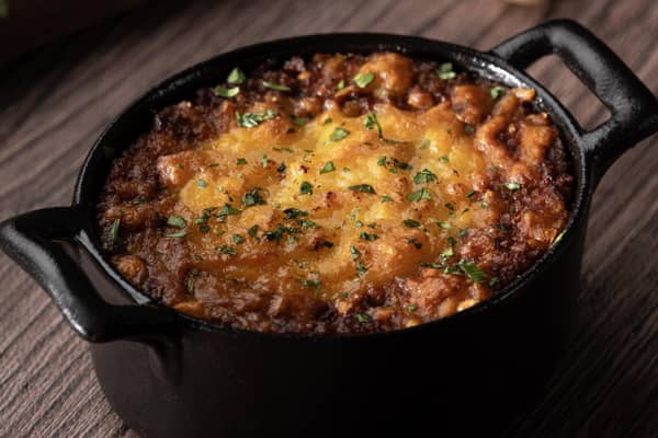 Plaza Premium Lounge London Gatwick is introducing the signature beef cottage pie, created by chef Humayu Tajak, a dish that celebrates rich British culinary traditions while reflecting the warmth and comfort of home. Pictures contributed