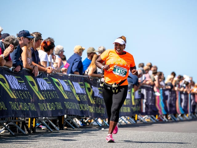 Images from a sun-baked Worthing 10k