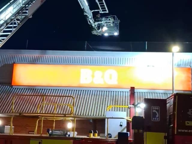 Bird rescued from roof of B&Q at Ravenside