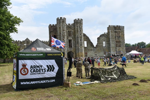 Queen's Platinum Jubilee celebrations at the Cowdray Ruins. Picture: Liz Pearce 04/06/2022