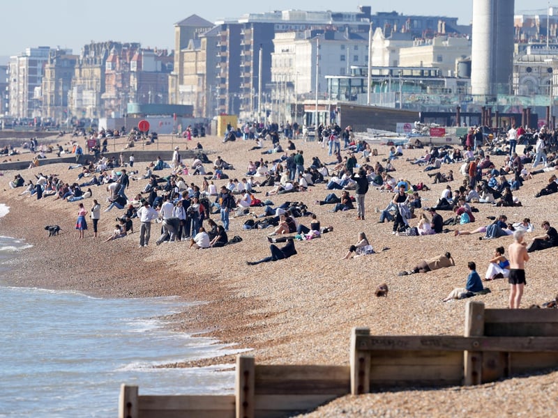Wednesday and Thursday has seen glorious sunshine – with photos showing people taking the opportunity to relax on Brighton beach.