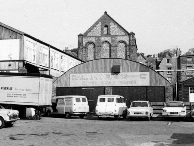 The old Hago Wire Factory in River Road. Now there is housing on the site. Picture from Lisa Taylor 1967.