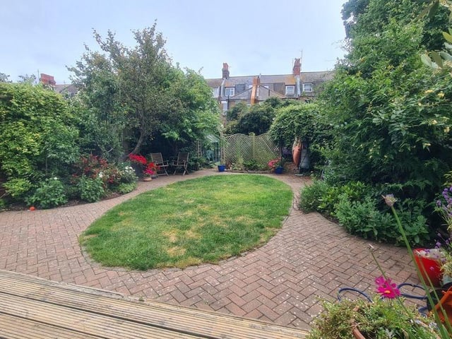 Old Orchard Road, Eastbourne